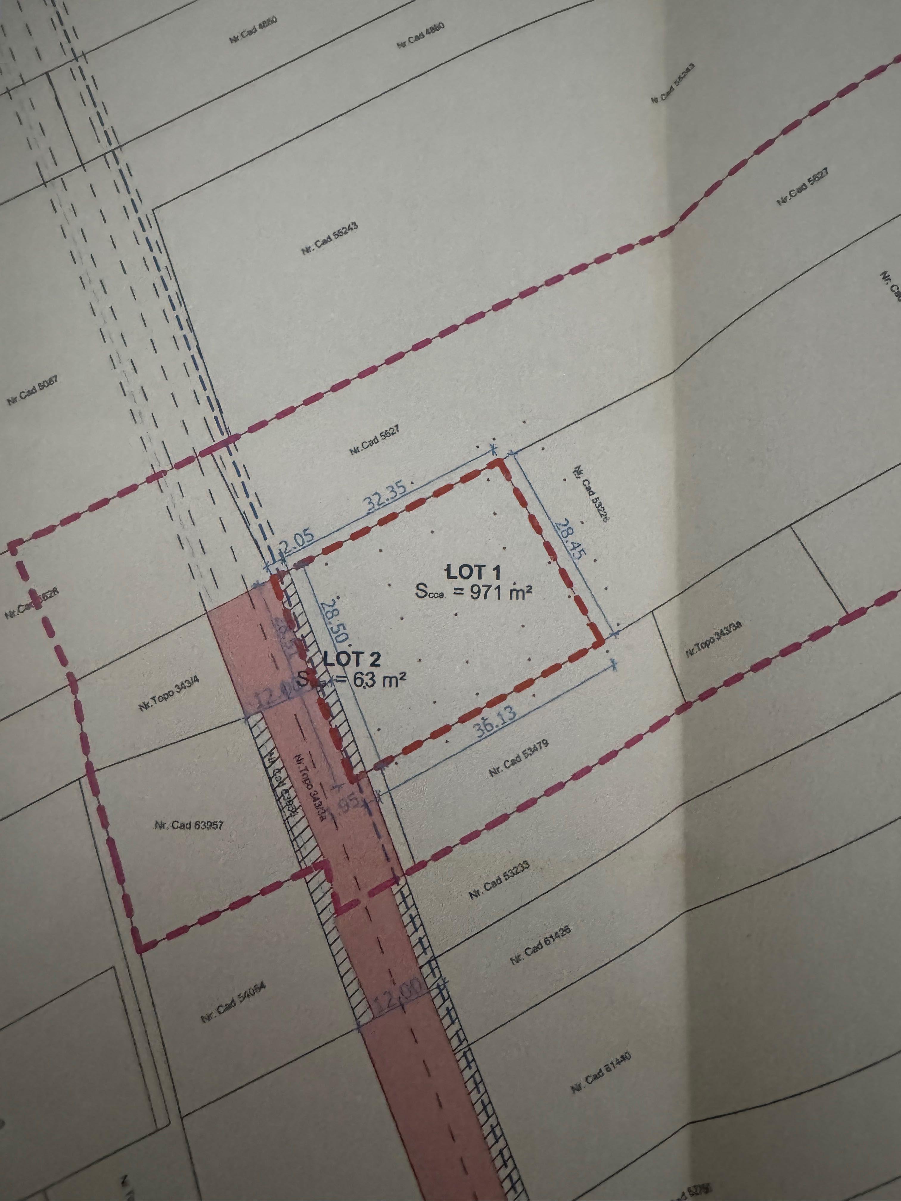 Vând teren intravilan in Sânmartin