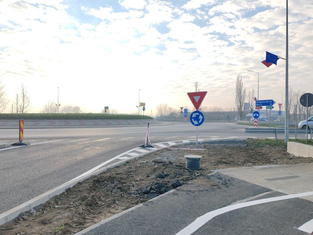 Vand 4250 mp teren intravilan Șoseaua Borsului - imagine 1