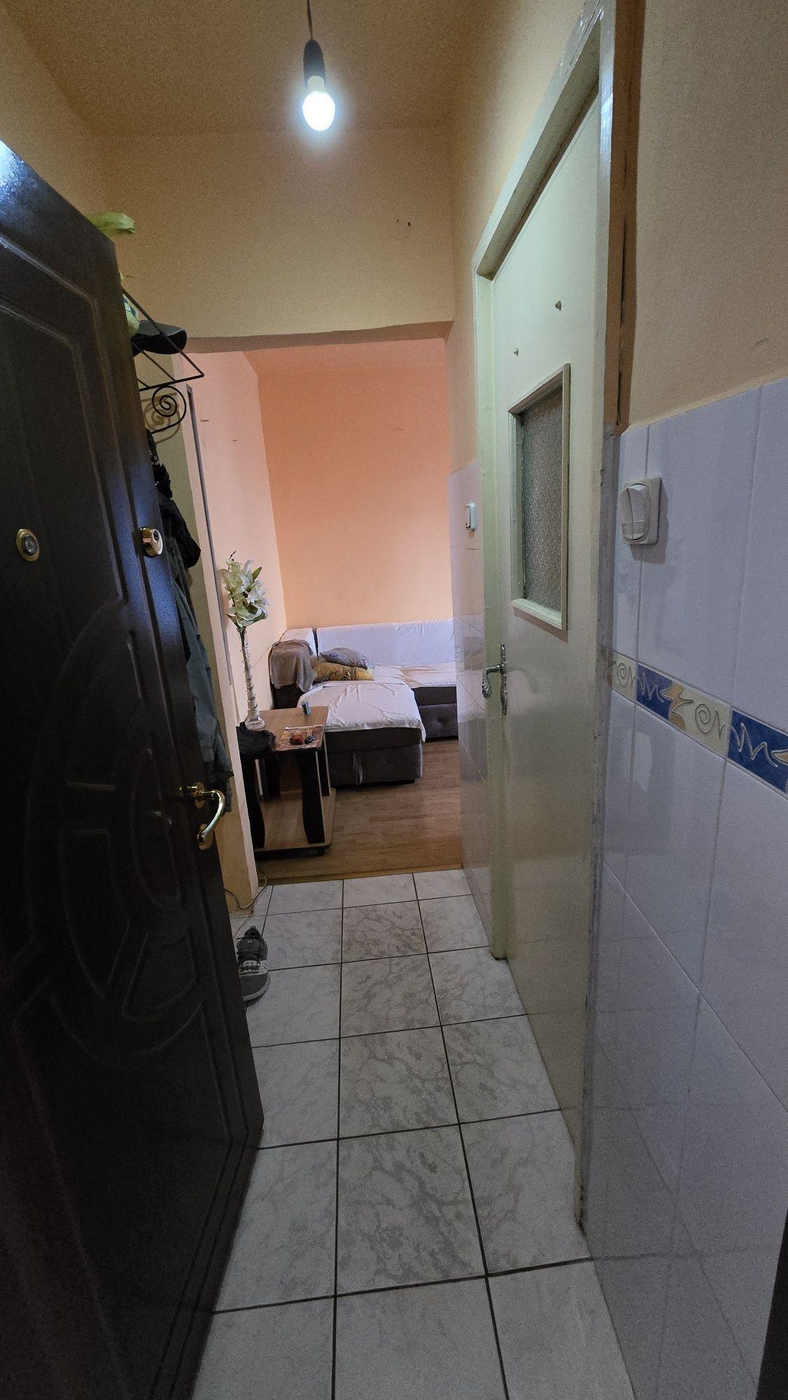 Vand apartament X Velenta