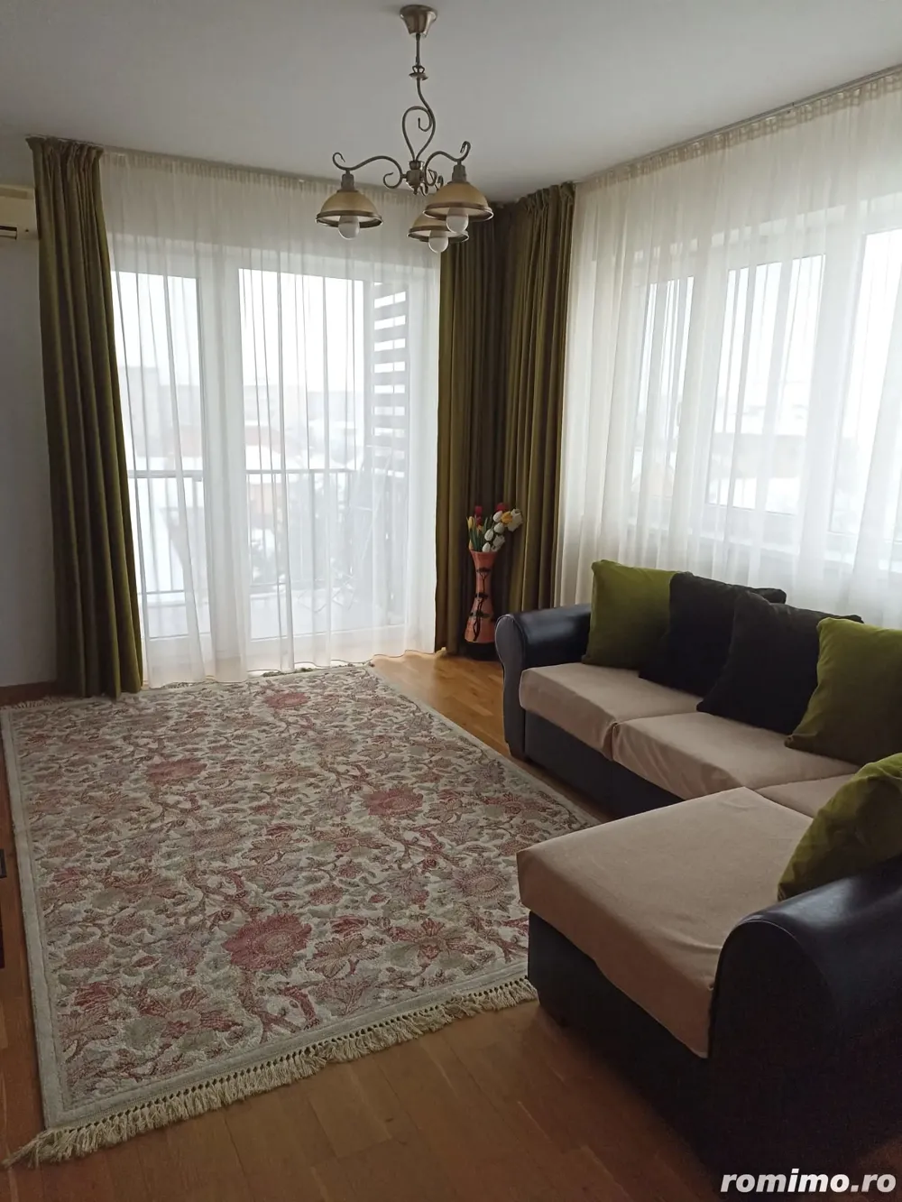Apartament 2 camere cu loc de parcare