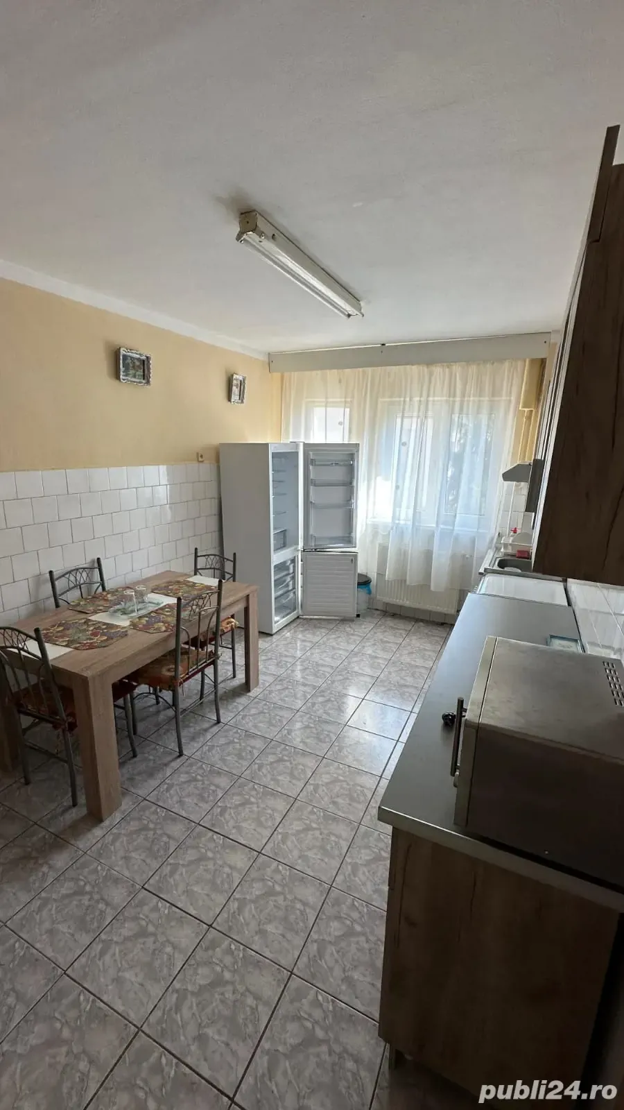 Vand apartament cu 2 camere