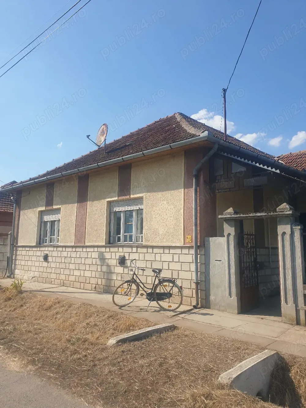Casa cu grădina la 25 km de Oradea- gaz, apa, curent