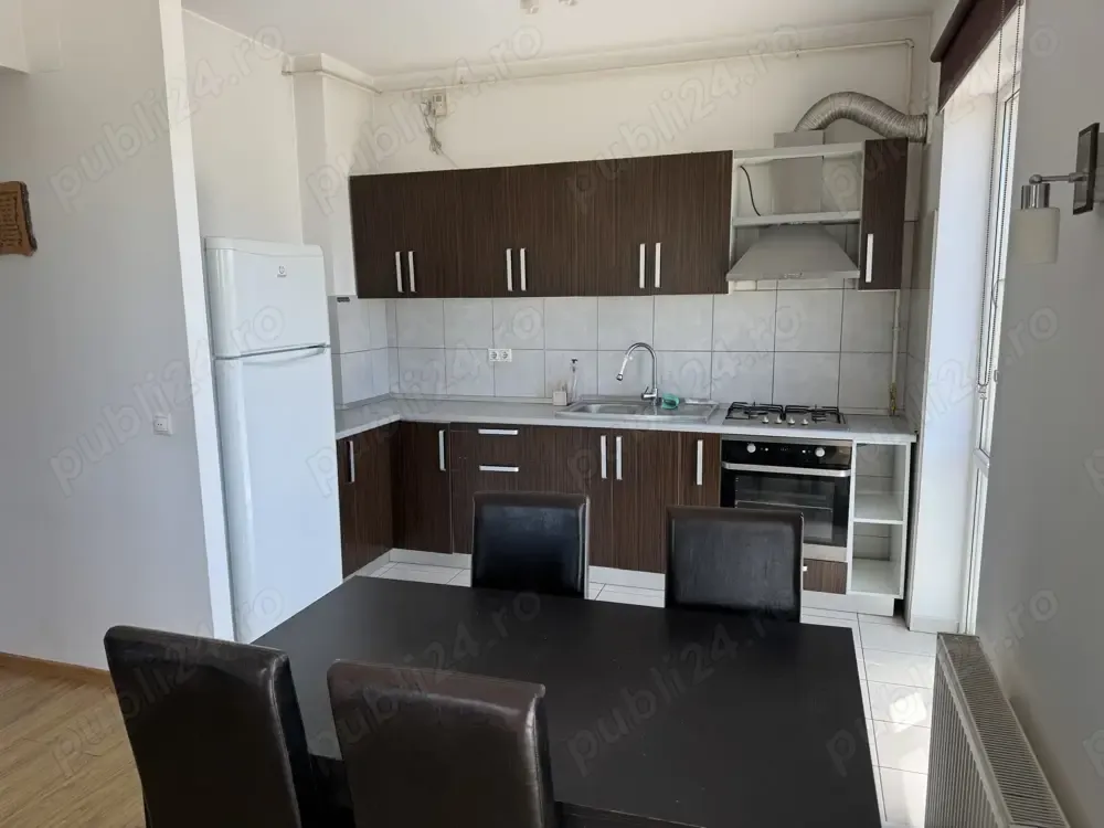 Vând apartament 3 camere, 75 mp utili,  Ploiești, zona Nord - imagine 1