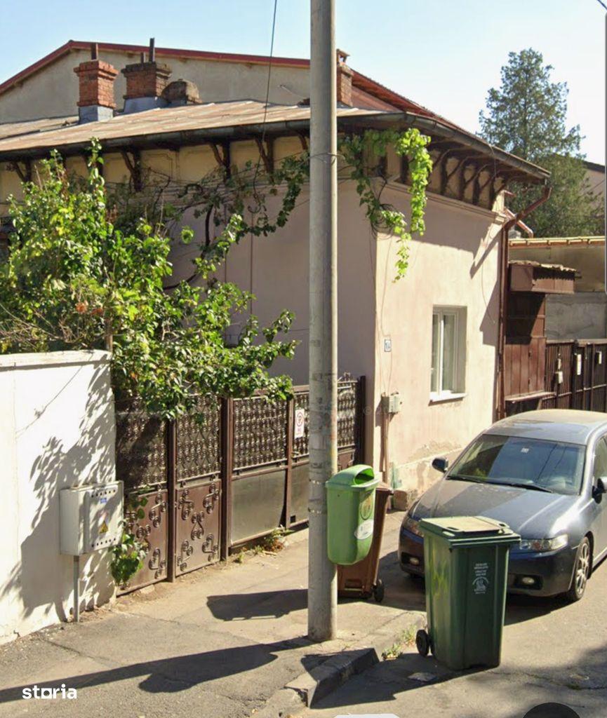 Casa Curte comuna zona Abrud  Ion Mihalache Turda Domenii