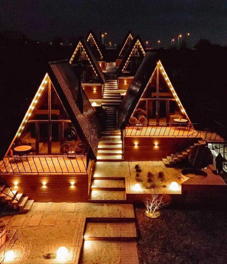 Caut investitor/partener pentru construirea unui complex hotelier ECO