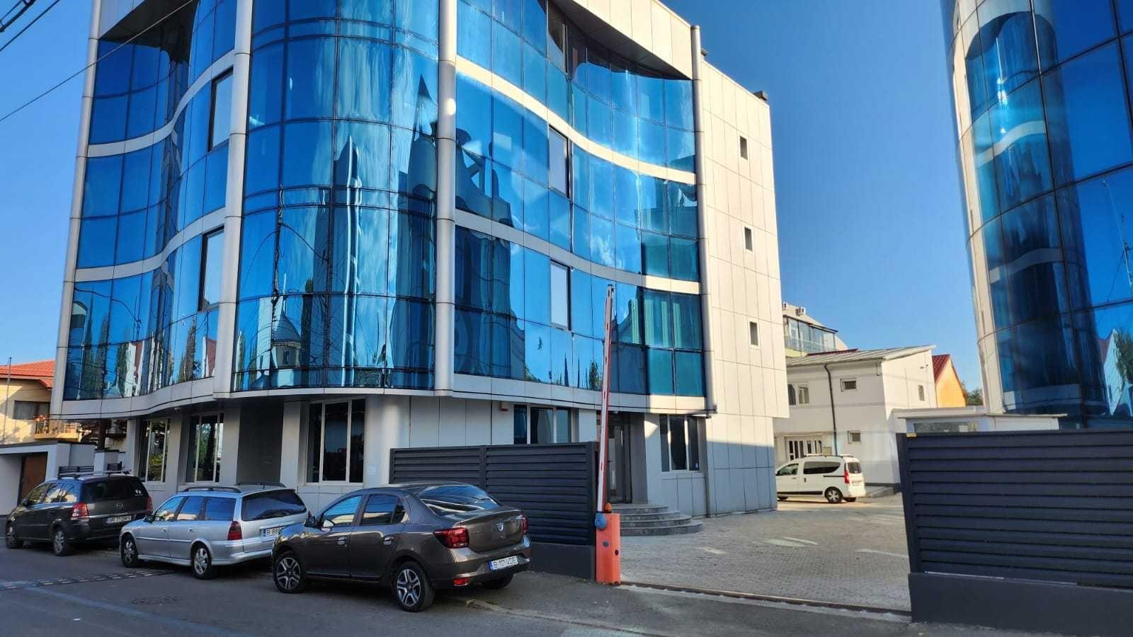 Inchiriez cladire birouri ,clinica ,scoala - imagine 1