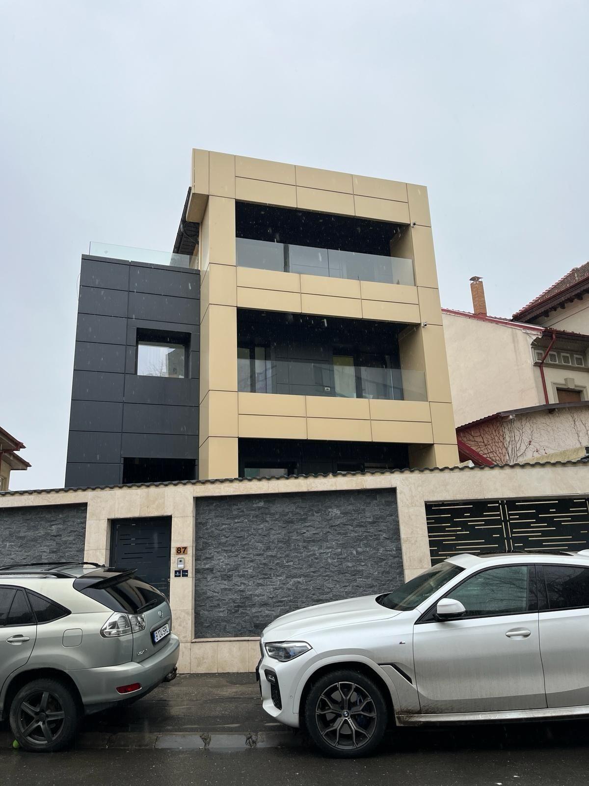 Inchiriez spatiu de birouri premium - zona Muncii  proprietar