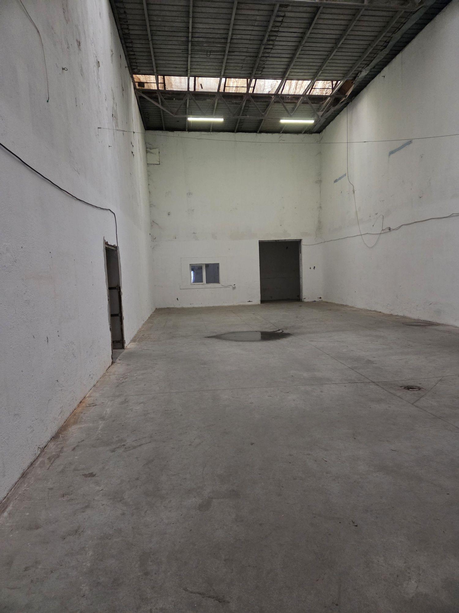 Hala,Productie, Depozitare - imagine 1