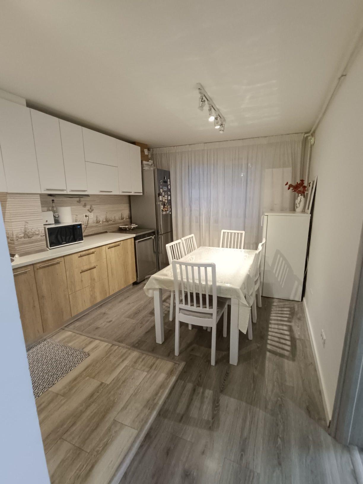 Apartament Full 3 cam Colentina