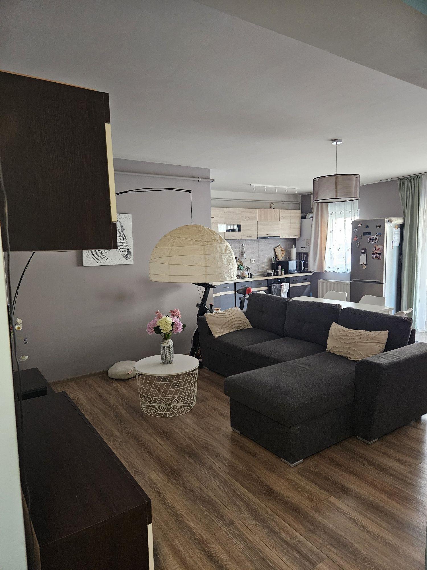 Se vinde apartament cu 2 camere finisat, mobilat si utilat in Floresti - imagine 1