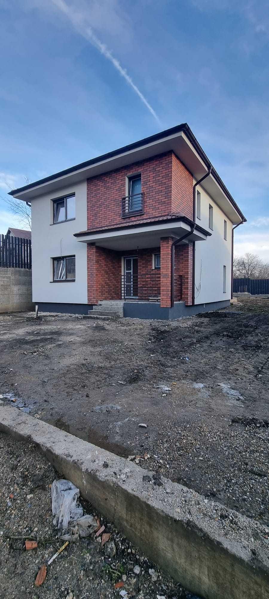 Casa Unifamiliara de vanzare in Dezmir - imagine 1