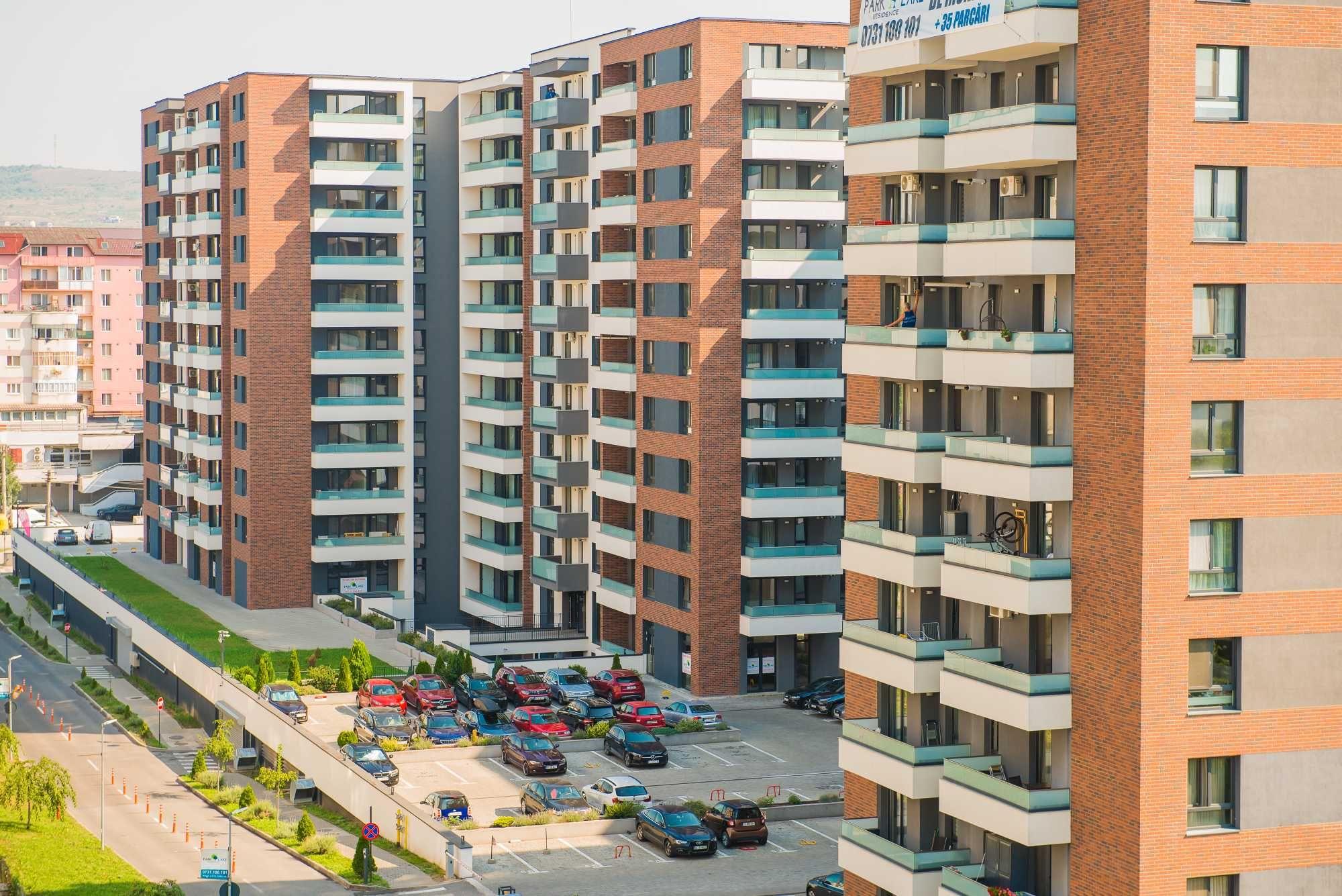 Spatiu comercial/medical 700mp + 30 locuri de parcare Cluj-Napoca