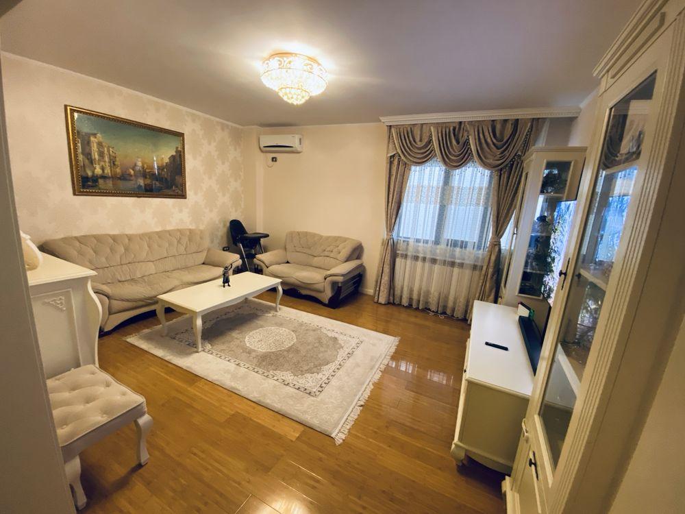 Apartament 3 camere decomandat Faleza Nord