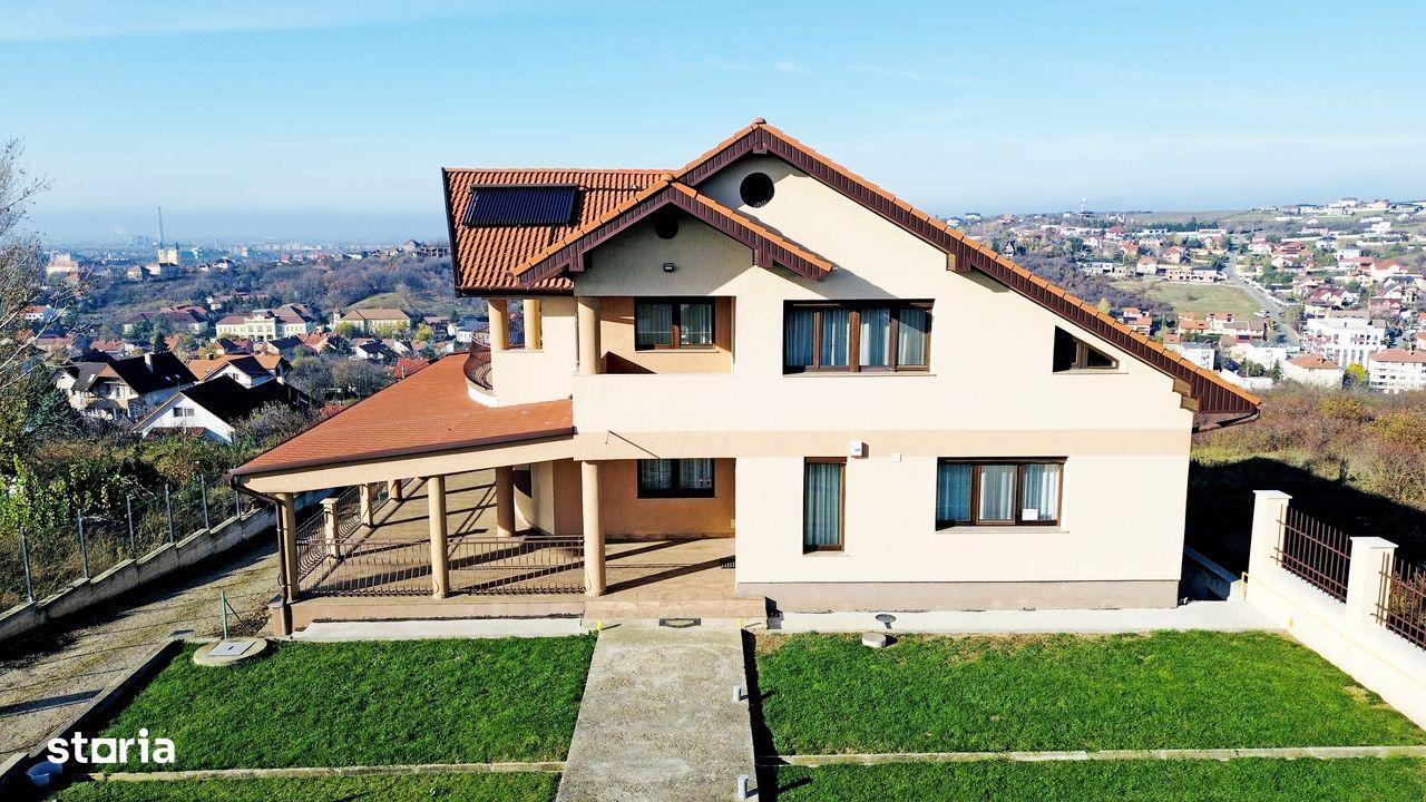 Vilă Individuală Premium pe Dealul Ciuperca – Priveliște Panoramică