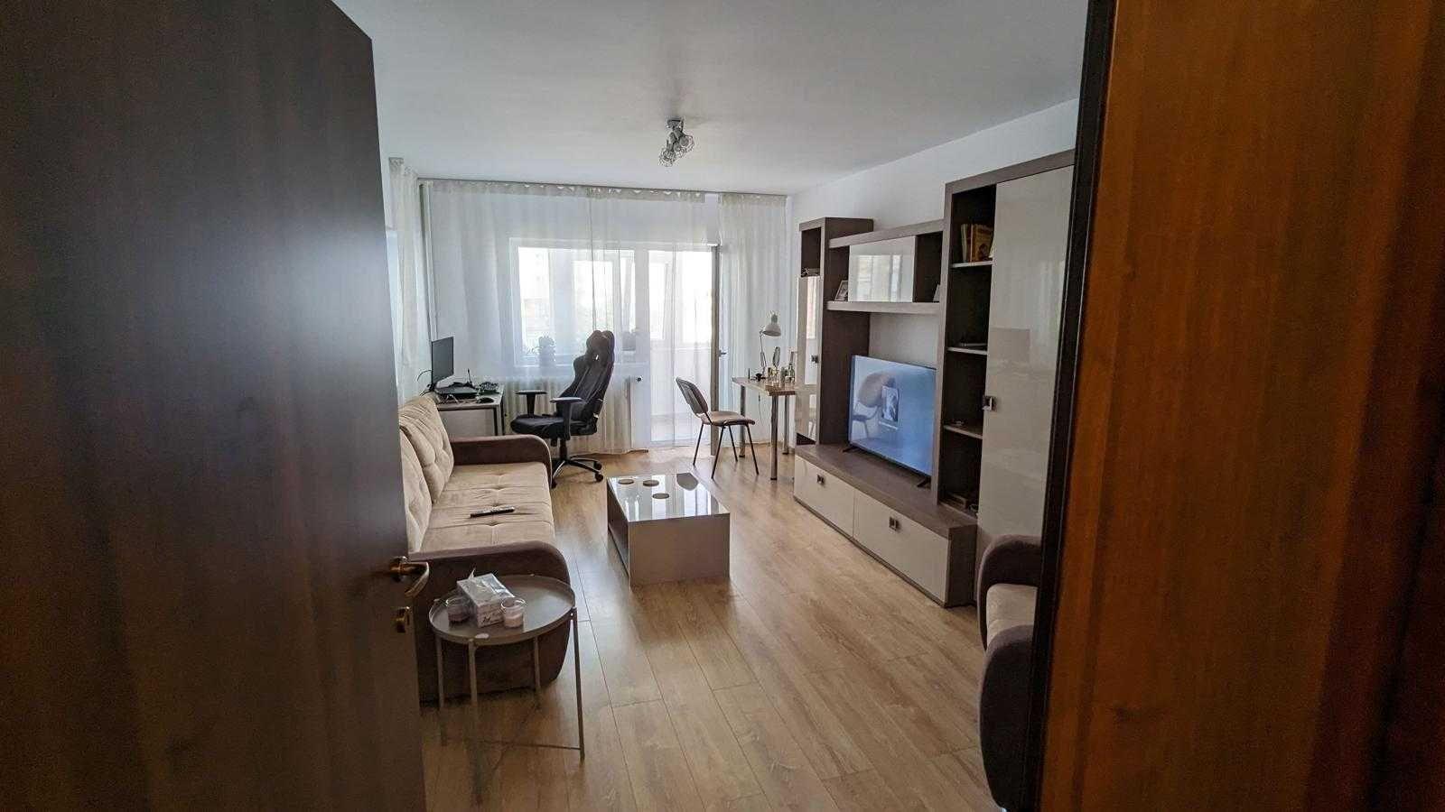 PROPRIETAR inchiriez apartament zona Unirii - imagine 1