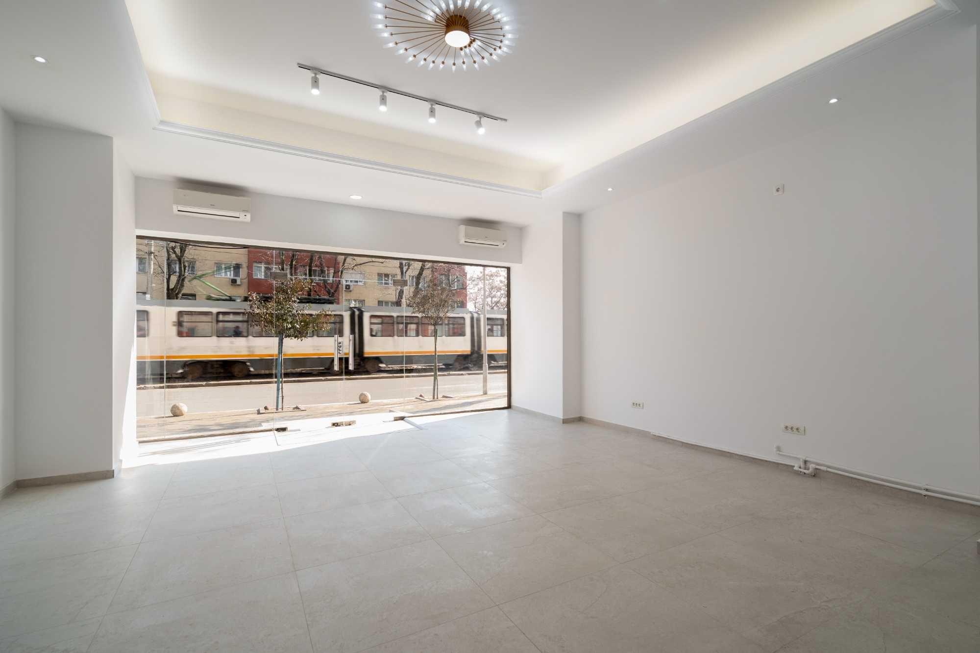 Spațiu comercial 130 mp – Șos. Alexandriei 92 – Stradal, renovat lux