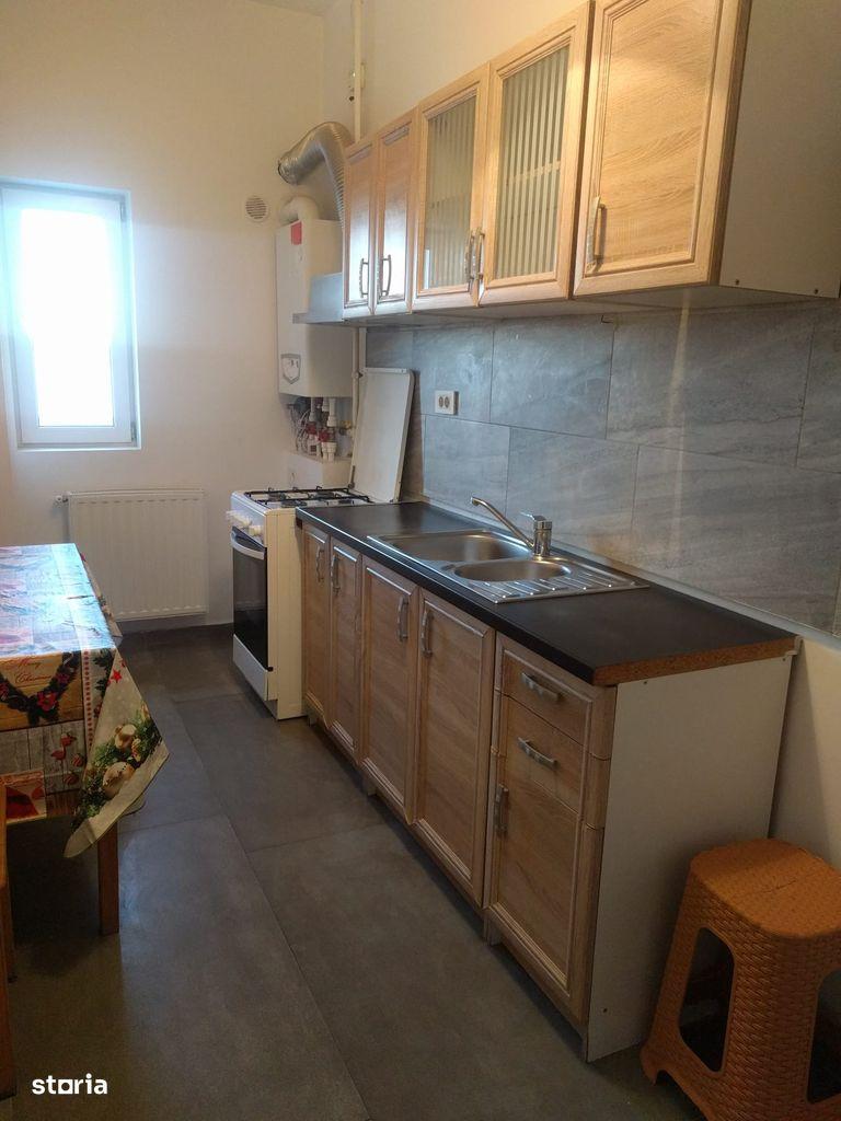 Garsoniera cu balcon, 41 mp - imagine 1