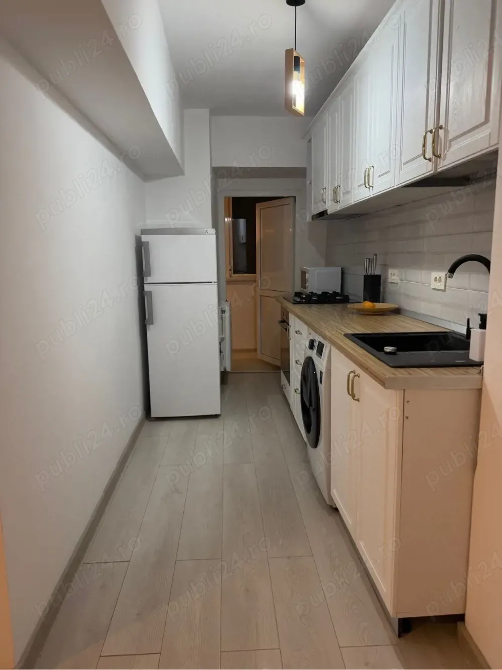 Garsoniera in zona Eroilor langa Parcul Operei