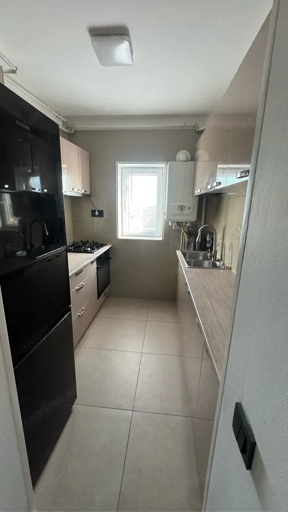 2 Camere  Mobilat si Utilat complet  Parcare  Metrou Basarab 5 minute