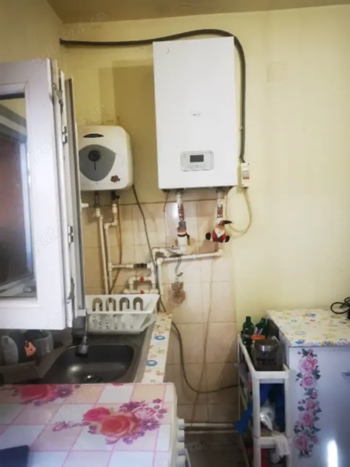Proprietar vand casa sector 1