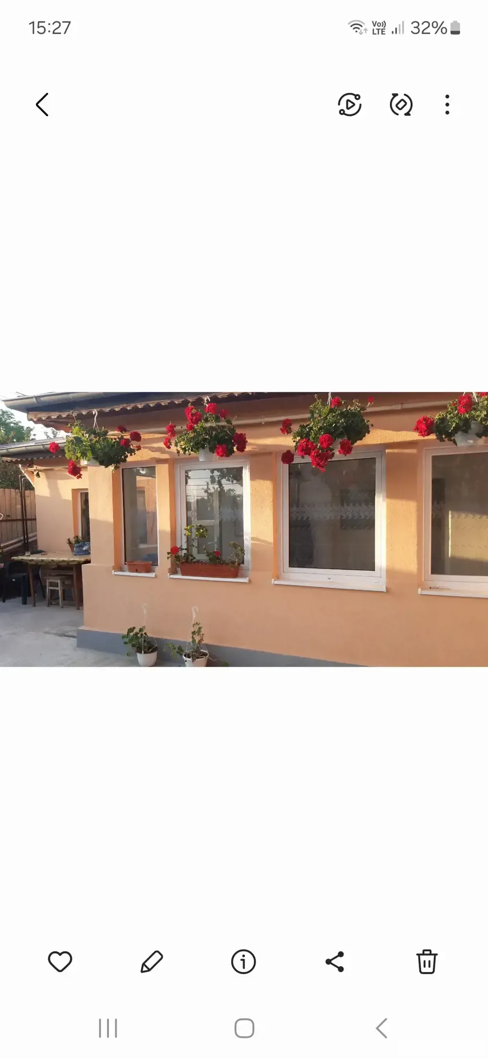 Casă de vânzare