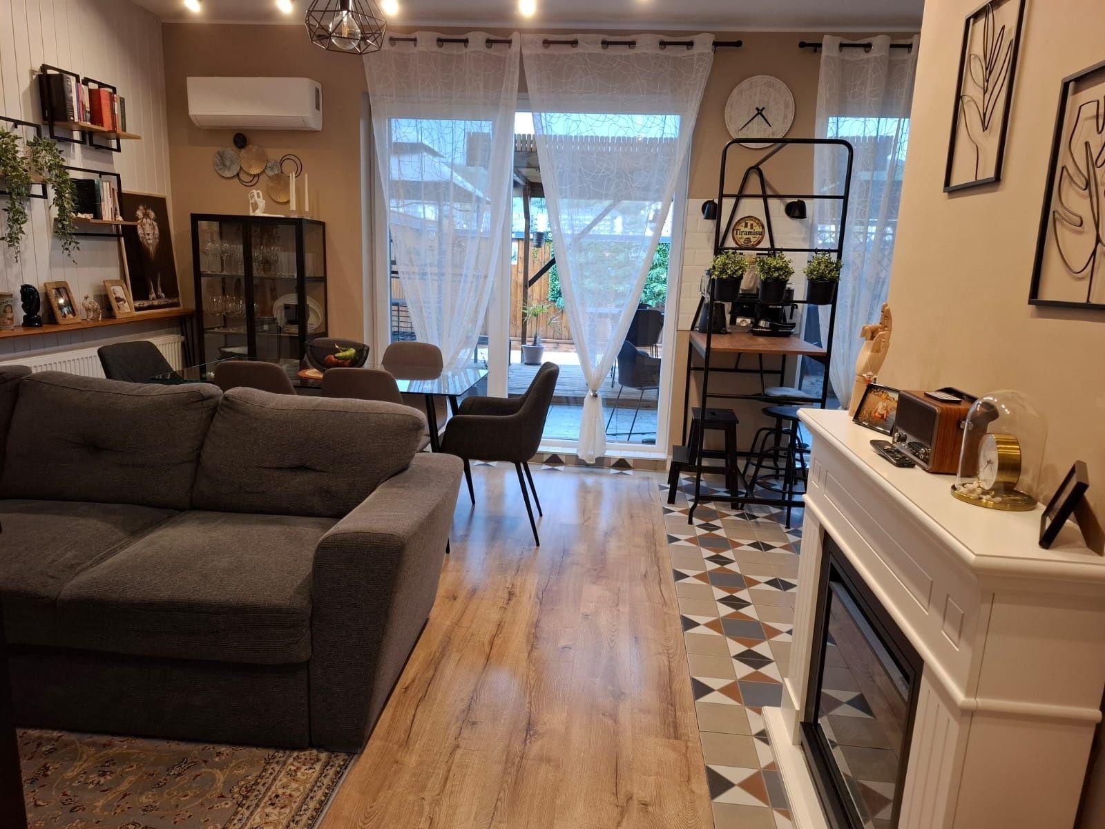 Proprietar vinde casa insiruita complex Seșul de Sus Floresti