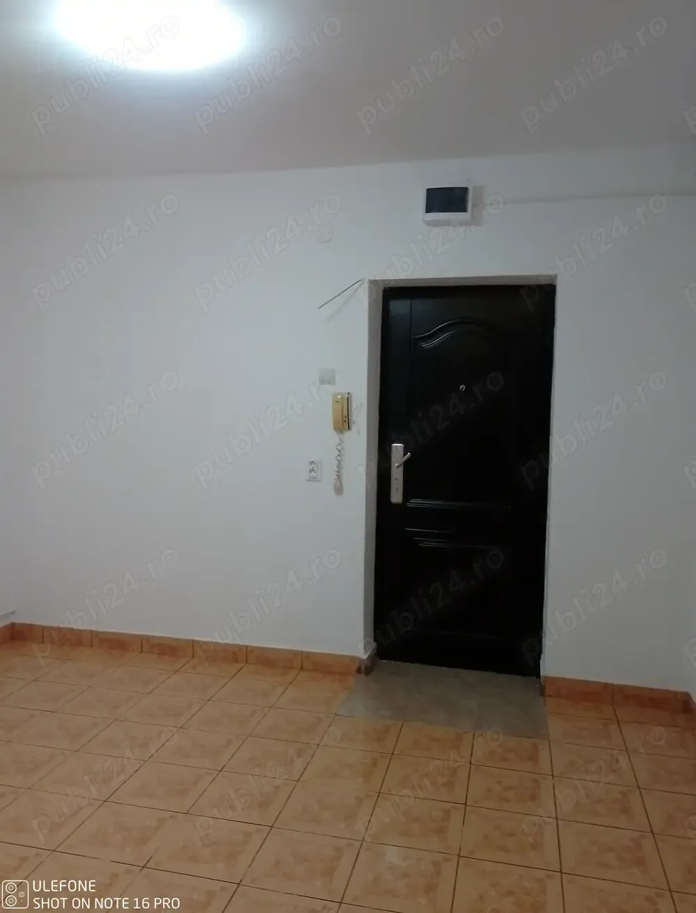 Închiriez garsonieră - imagine 1