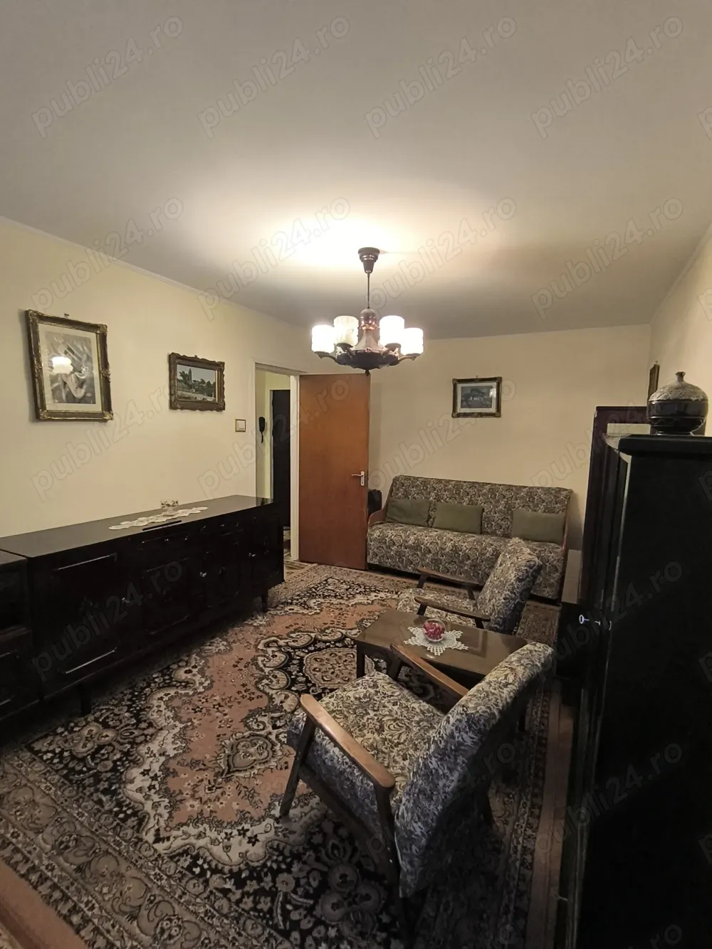 Închiriez apartament 2camere - imagine 1