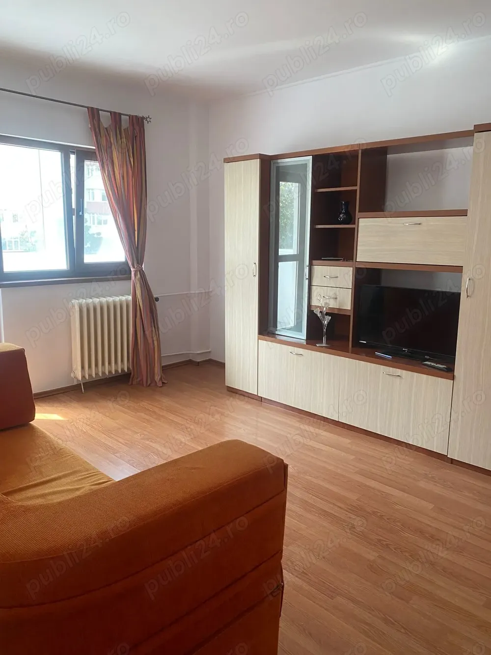 Proprietar , Inchiriez 2 camere B-dul Chisinau - stradal   5 minute Mega Mall