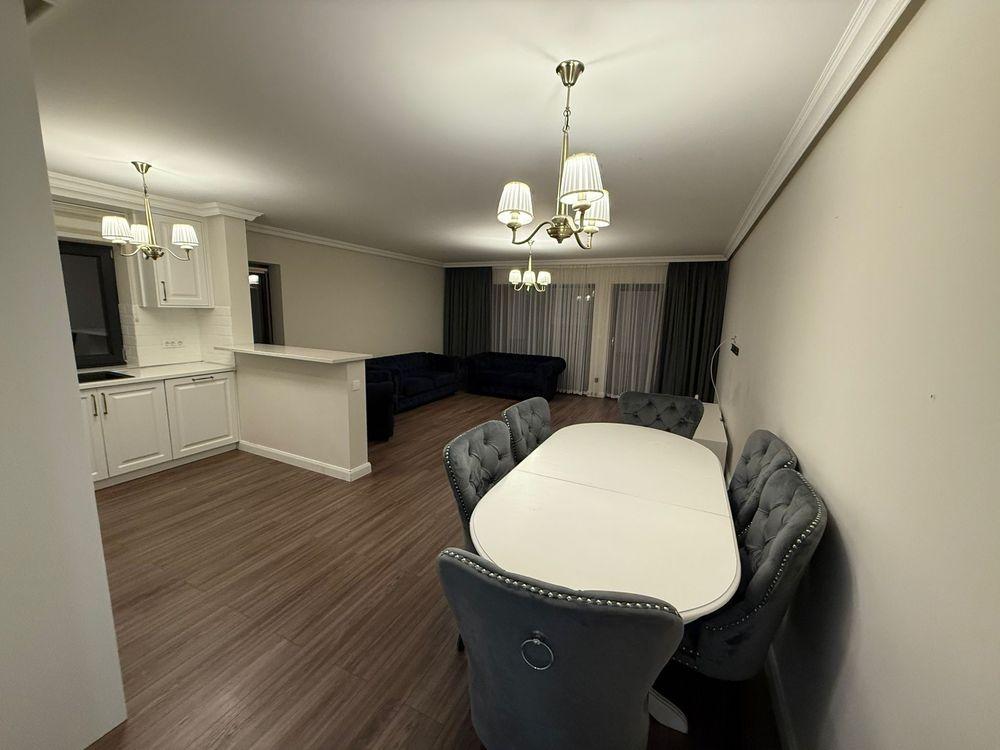 Superb Casa Dublex Strada Narciselor Floreşti