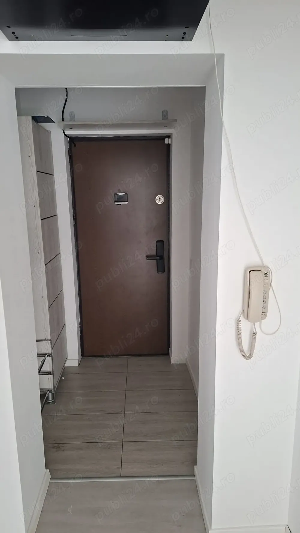 Inchiriez apartament cu 4 camere