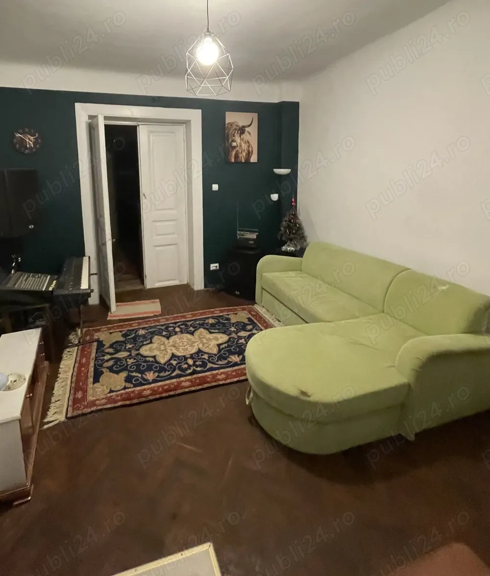 Închiriez corp casa (tip garsonieră) , curte-zona 0