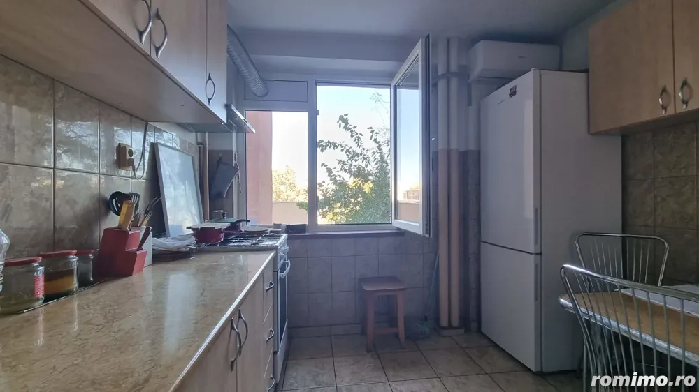 Apartament 3 camere pret mic Stefan cel Mare Lizeanu metrou