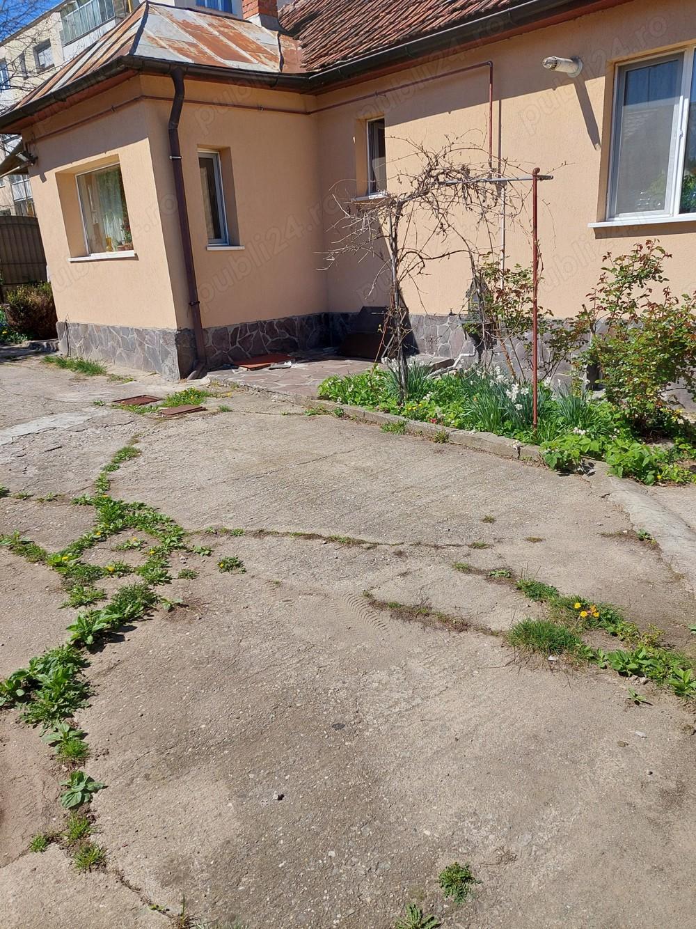 Brasov, casa de vanzare pe str. Lamaitei, langa podul Zizinului