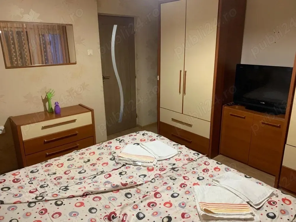 3 camere de inchiriat Faleza Nord