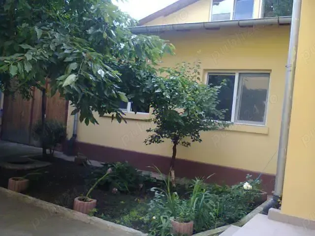 casa cu etaj si spatiu comercial  liceul 1 mai