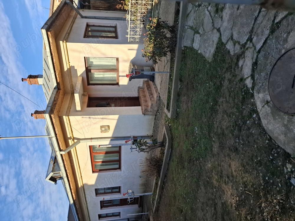 Vând casa  zona A - imagine 1