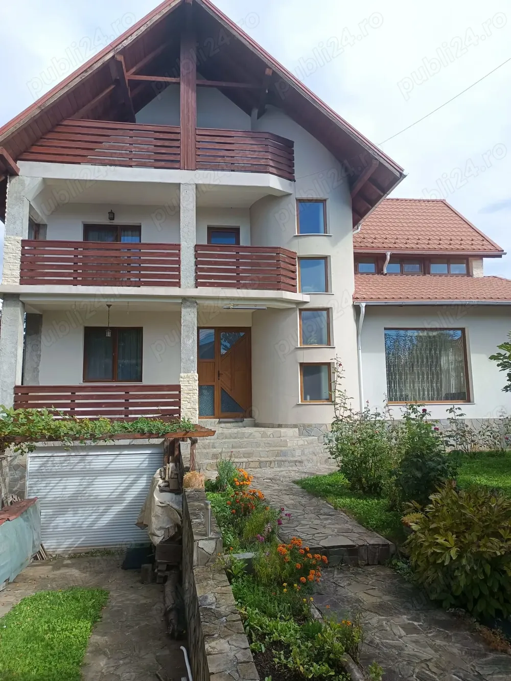 Vilă spațioasă S+P+1E+pod, 5 camere, cartier Albert, Ploiești - imagine 1