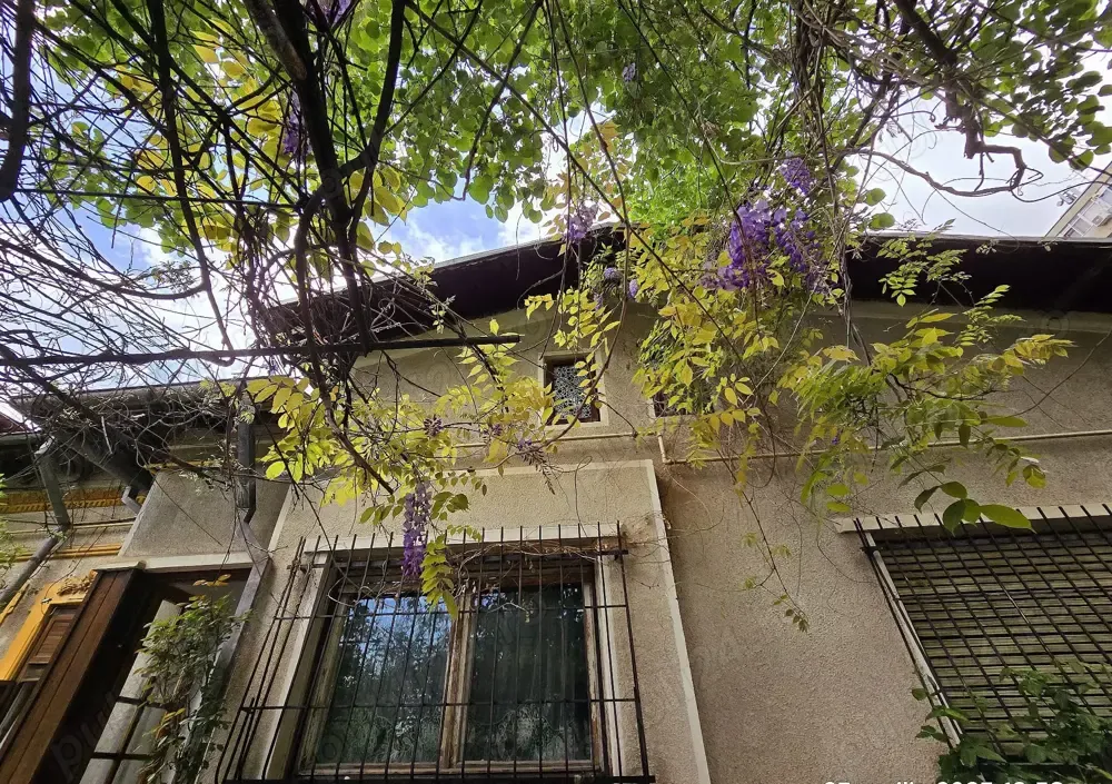 Ploieşti AFI, ideal sediu firmă, birou avocat notar, salon, sau locuinţă (familie de 2 persoane)