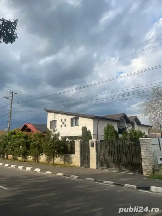 Casa spațioasă, complet mobilata, teren generos, Florești, Prahova - imagine 1