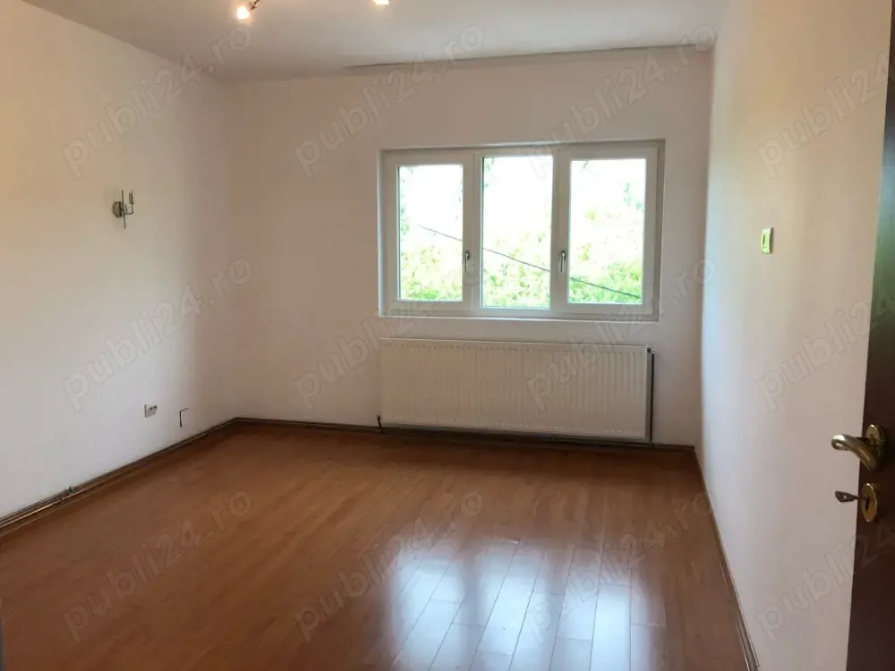 Vila de vanzare ( duplex)