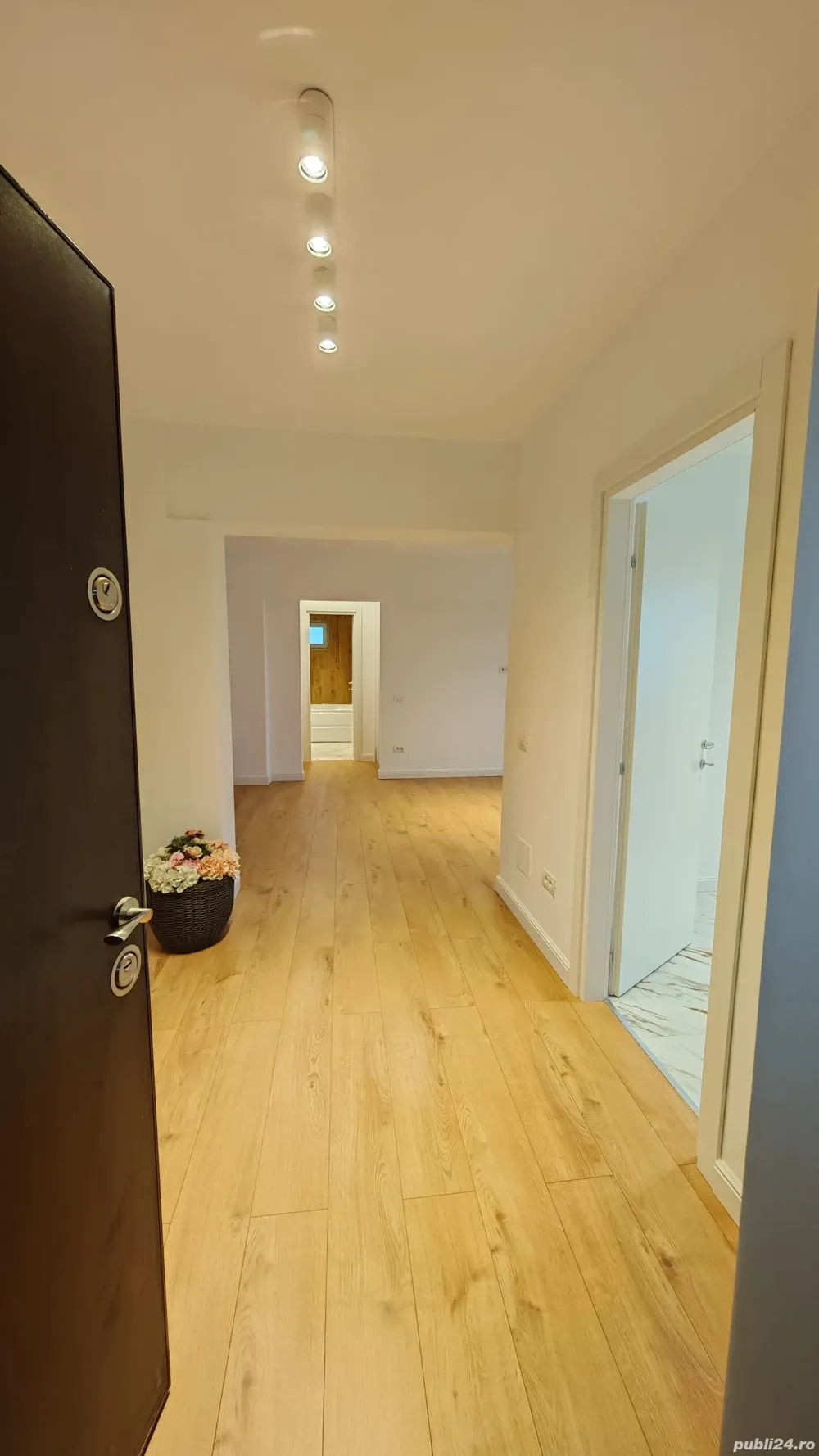 Apartament de Vanzare 2 Camere Renovat Complet Nou - PROPIETAR