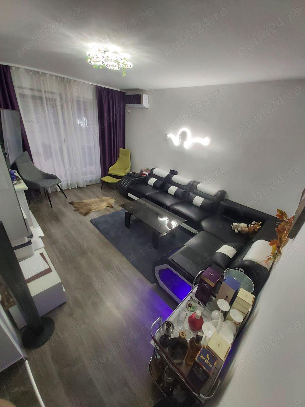 Vand penthouse 3 camere de 75 mp si terasa de 120 mp in Sector 4 Berceni