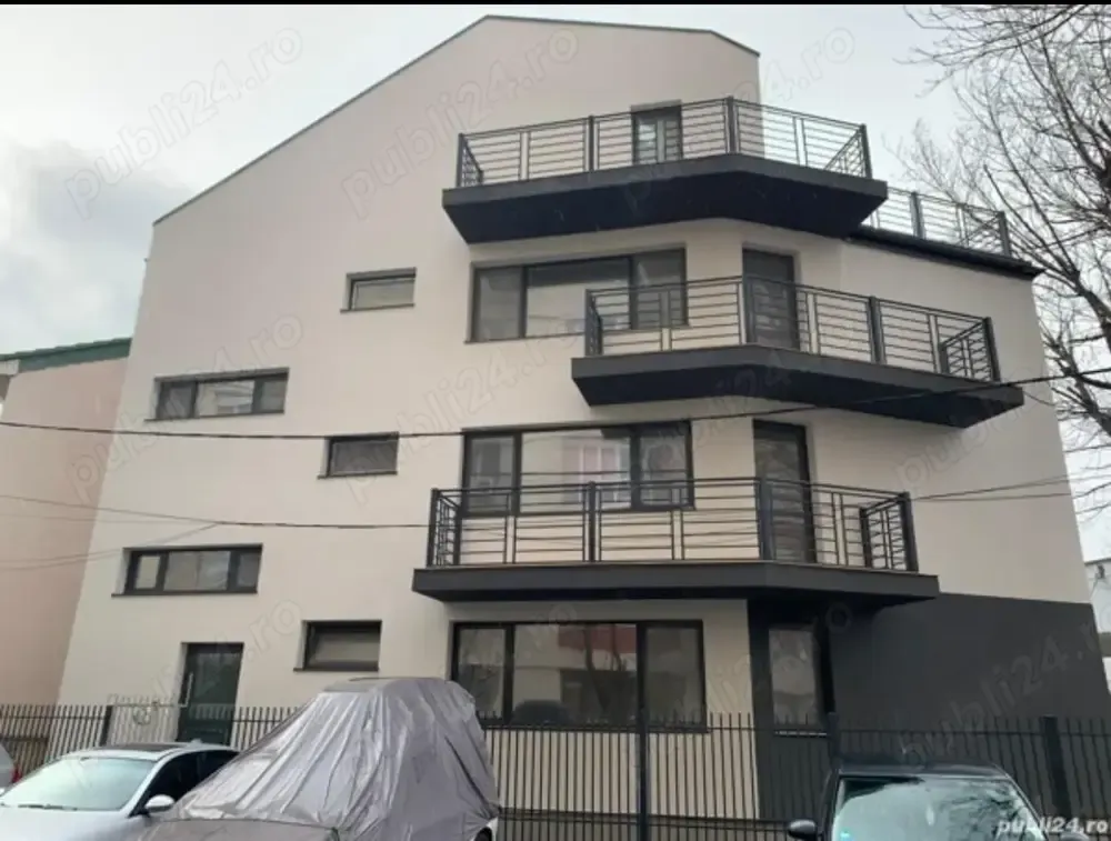 SUPER OFERTĂ Vând clădire p+2,cu 3 ap