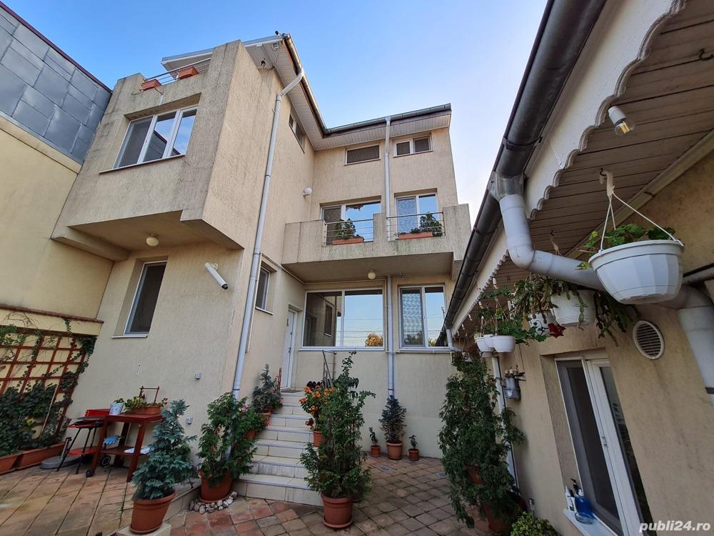 Vilă Spațioasă pentru Reședința și Firma (orice activitate)