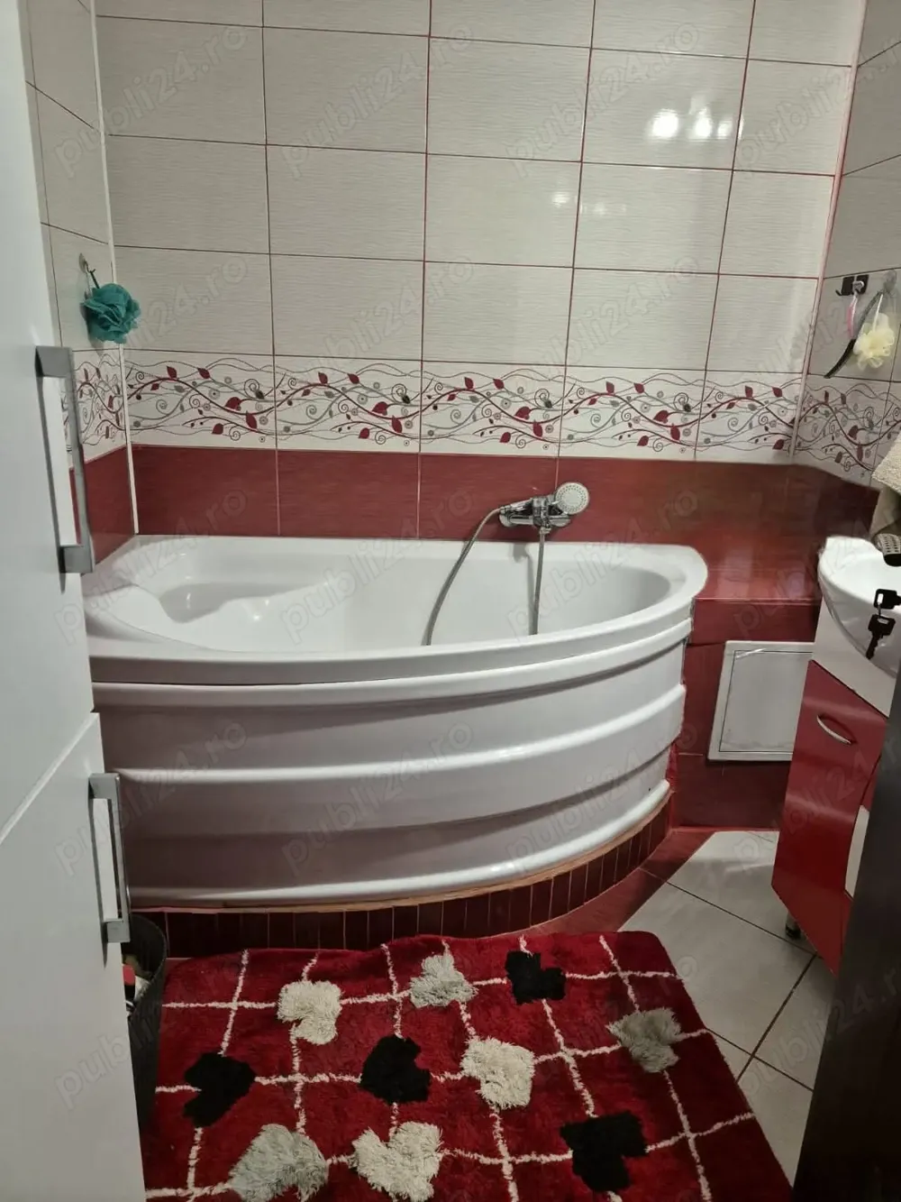 Apartament de inchiriat sector 5 buzoieni - imagine 1