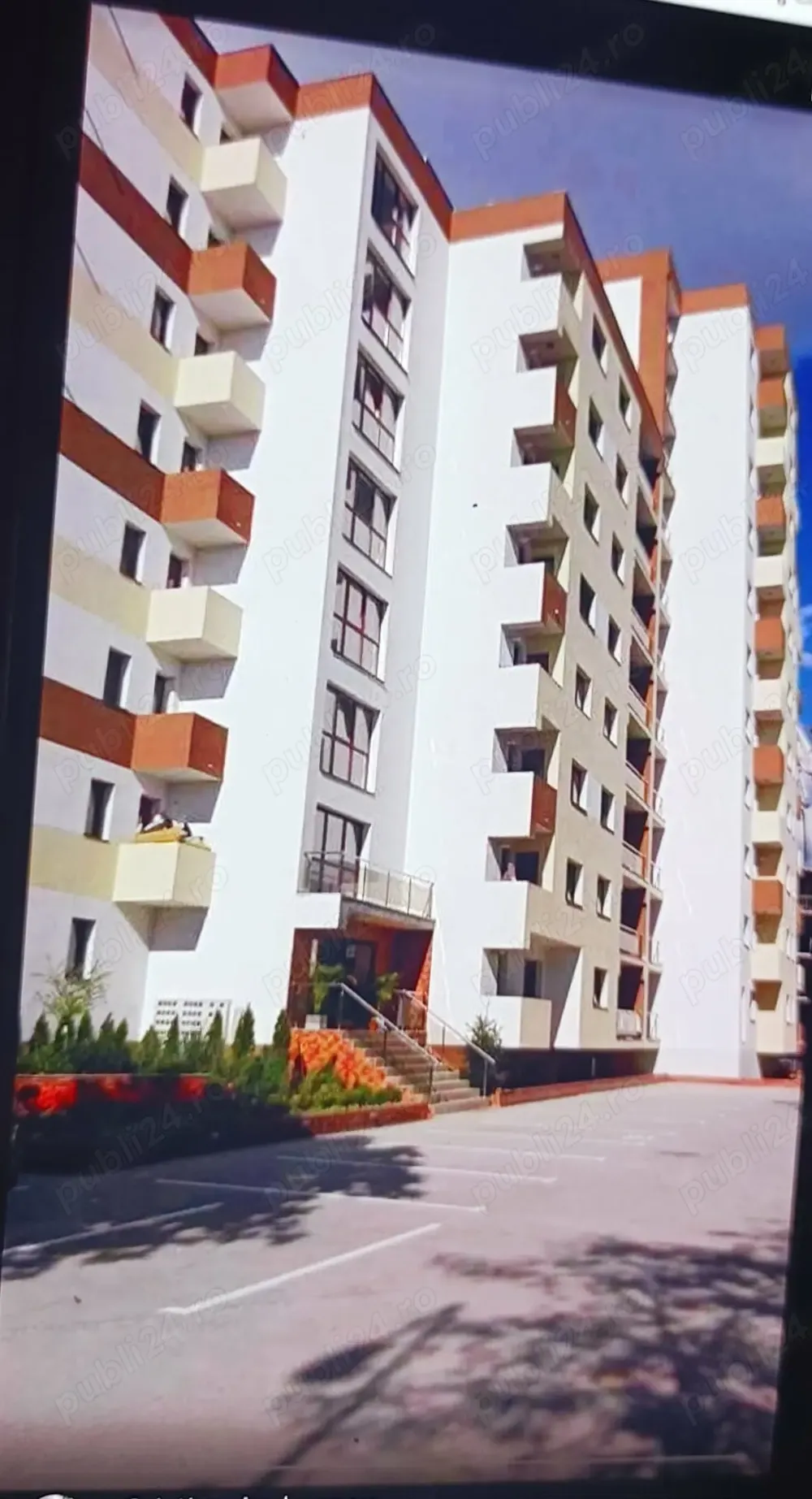 Vând garsonieră  Cochetă utilată și mobilata complet cu tot cu locul de parcare!.