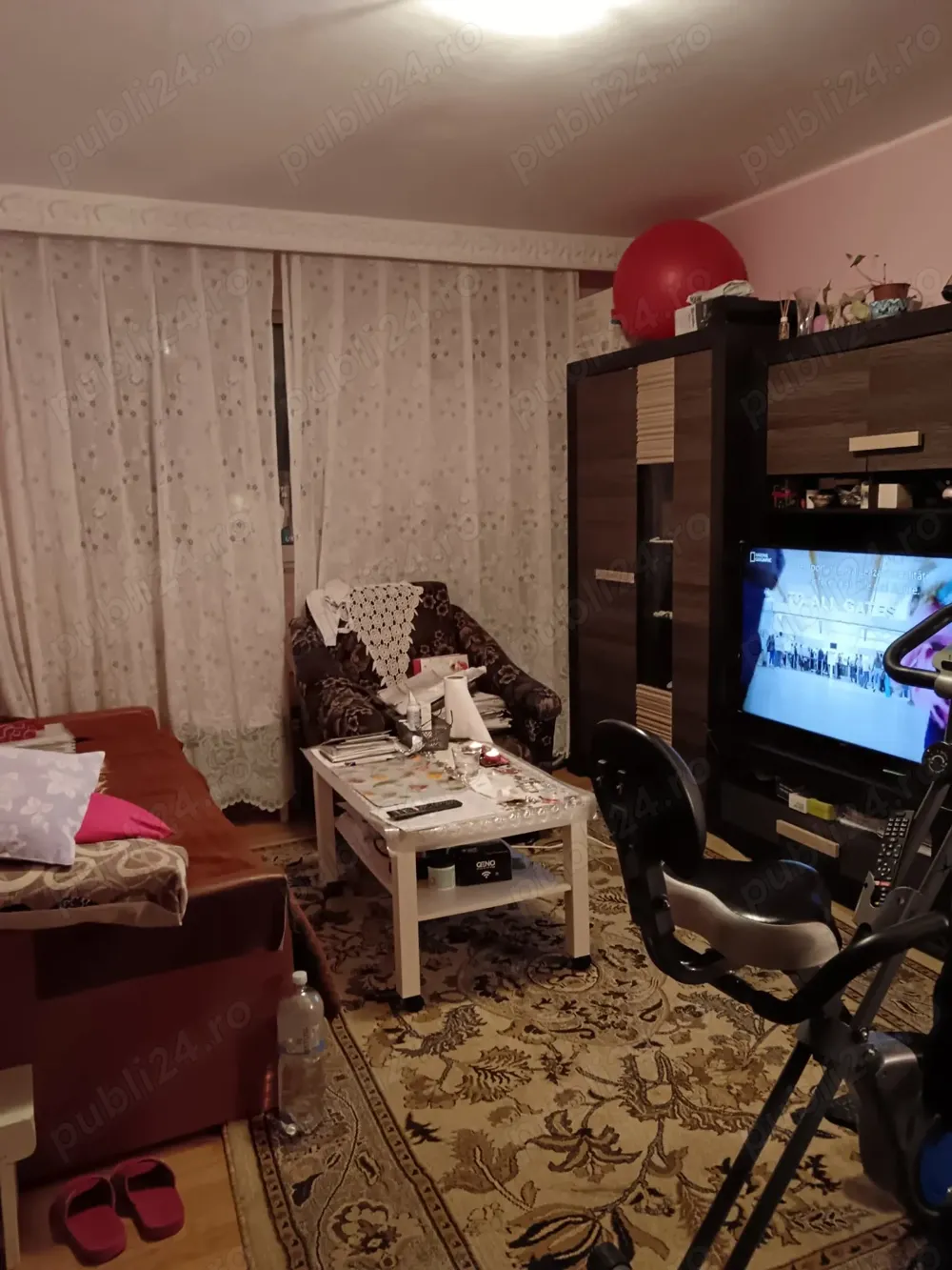 Vând apartament 2 camere, etaj 3 4, semidecomandat, parcare, sector 5, București