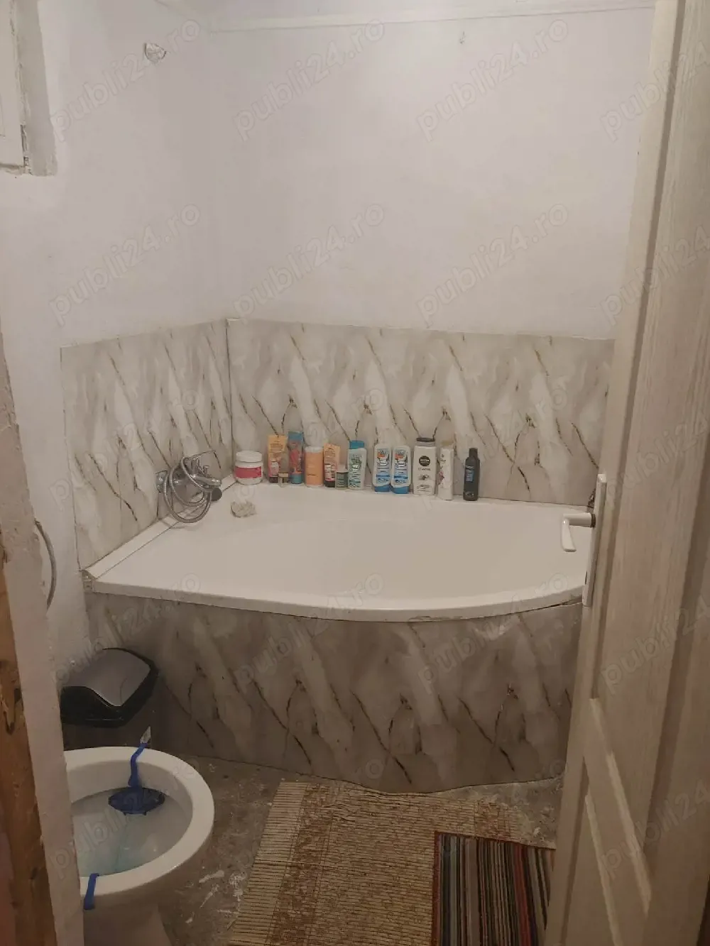 Casă 2 camere de vânzare   curte