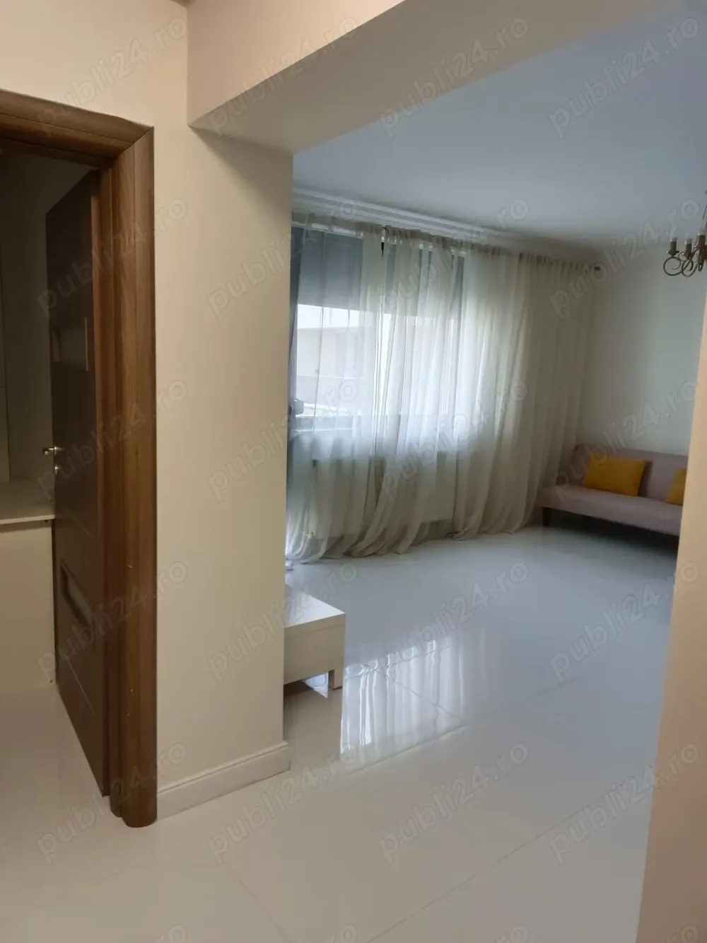 4 camere parter  nemobilat de inchiriat parc  Moghioros 3000 roni - imagine 1